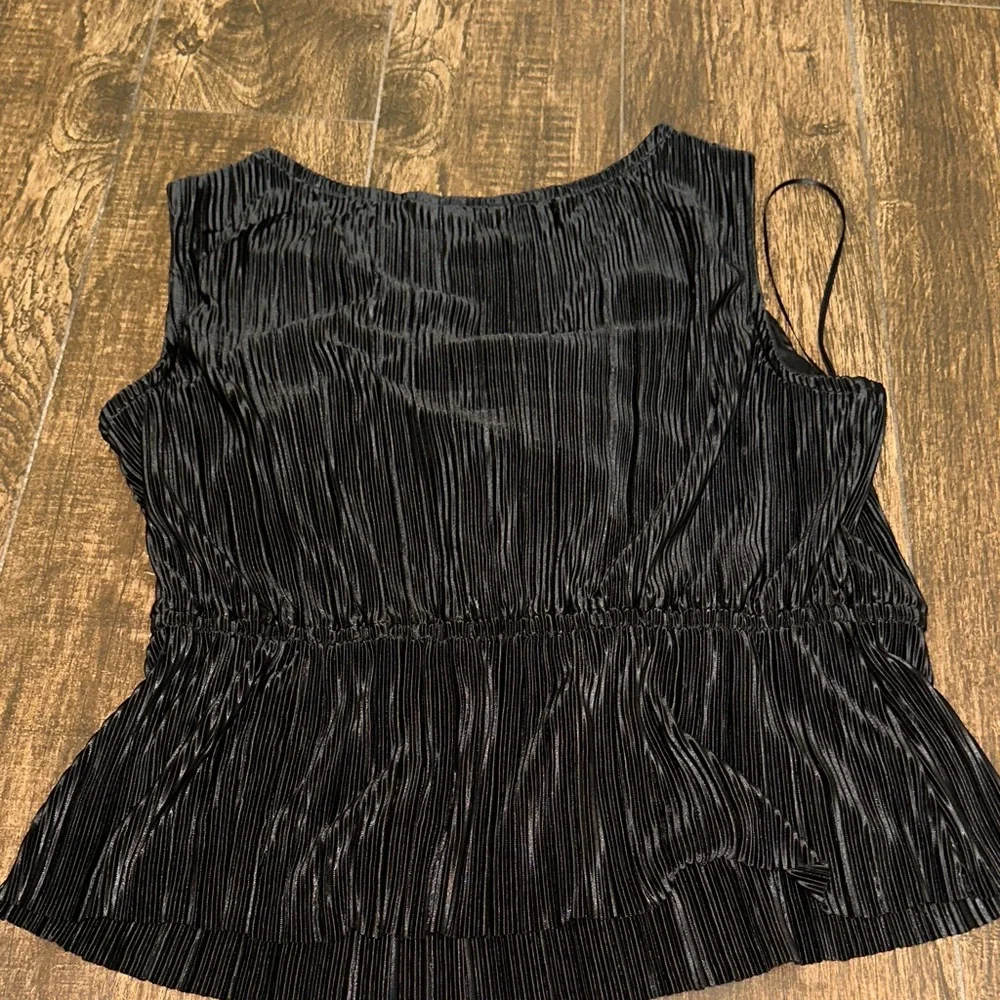 Nine West Black Pleated Sleeveless Blouse - Picture 4 of 4